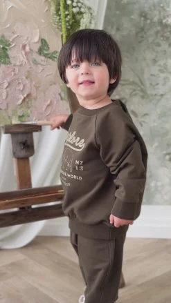 Organic Cotton Duncan Sweatshirt - Deep Olive Elephant Explore