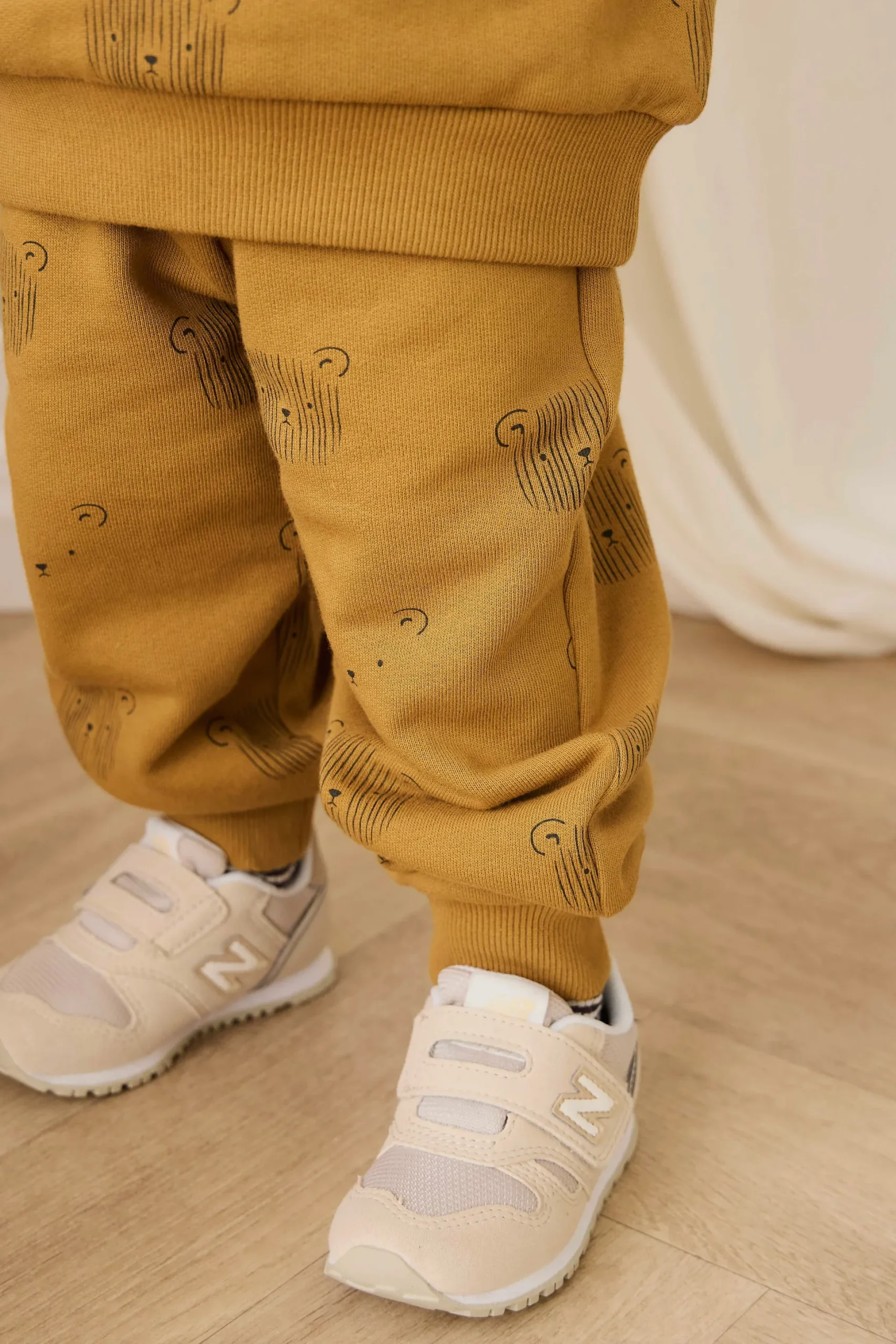 Organic Cotton Nash Track Pant - Buckwheat Teddy Face