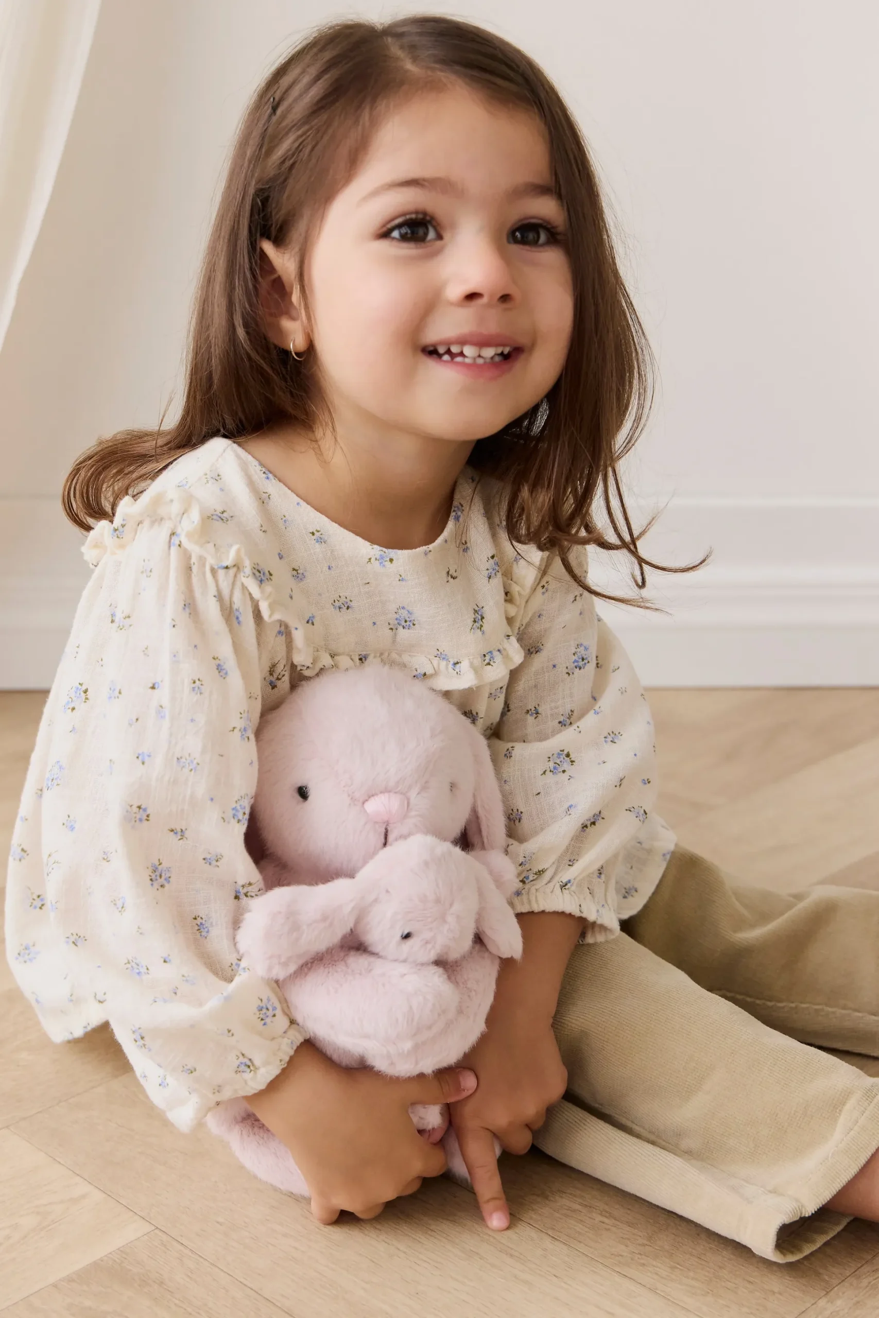 Snuggle Bunnies - Frankie the Hugging Bunny - Blossom