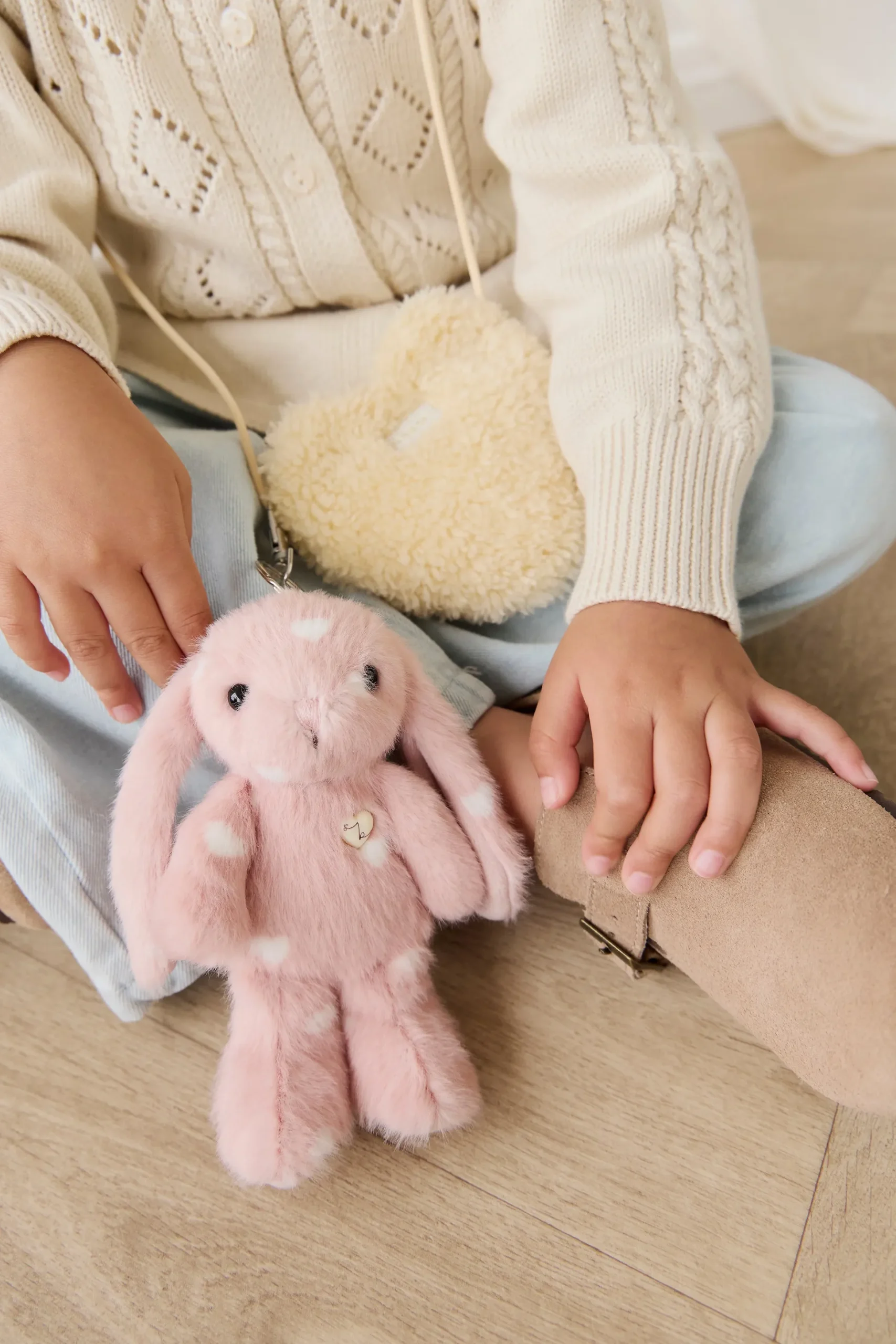 Snuggle Bunnies - Penelope Keyring Little Love