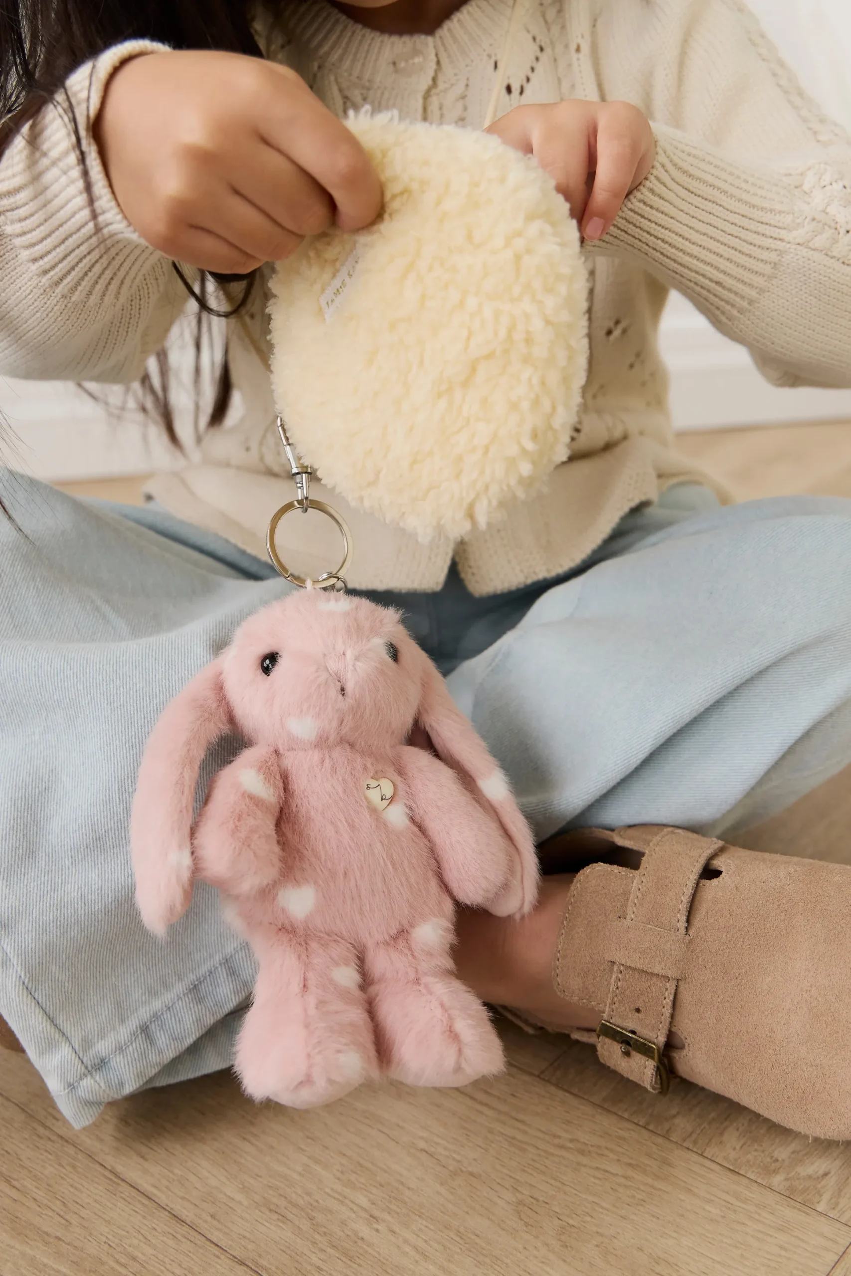 Snuggle Bunnies - Penelope Keyring Little Love